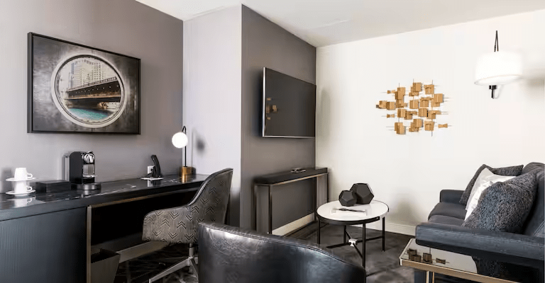 1 King Bed 1 Bedroom Suite